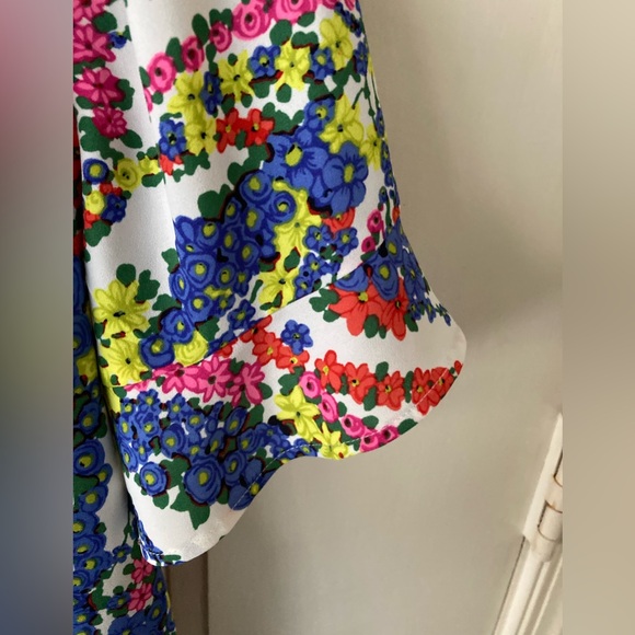 Colorful Floral Patterned Blouse - Picture 6 of 6